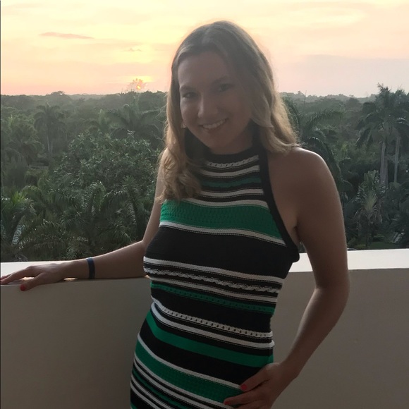 Meet your Posher, Amanda - Picture 1 of 1